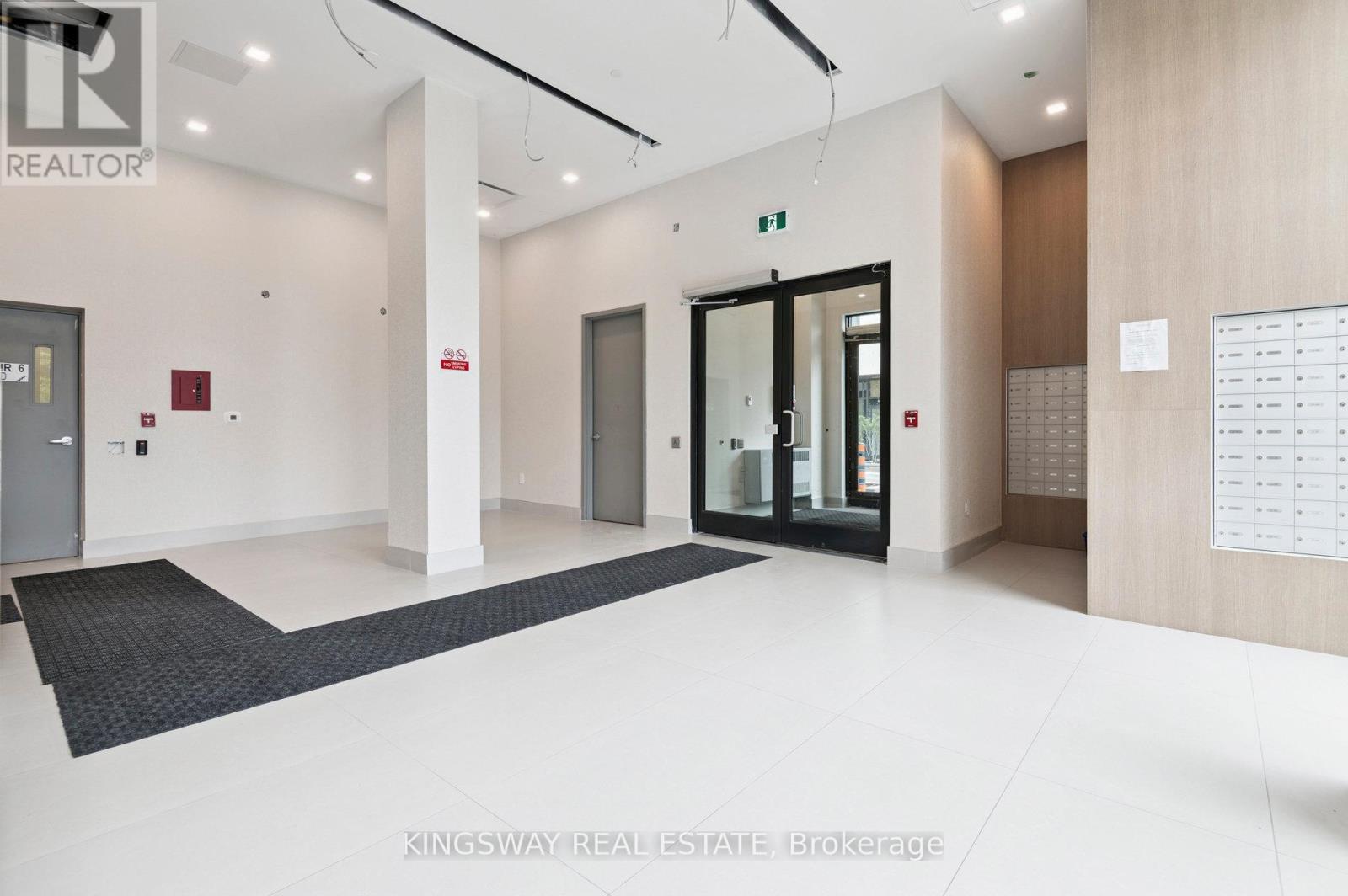Photo 8 of 310 3421 Sheppard Avenue E, Toronto ON