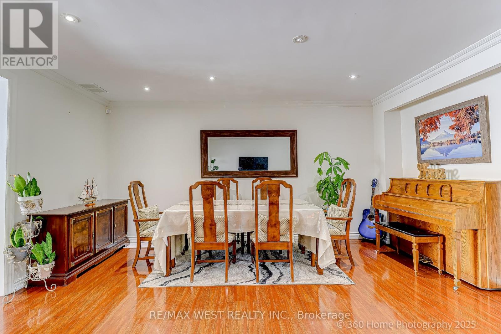 Photo 10 of 10 21 Trailridge Crescent, Toronto ON