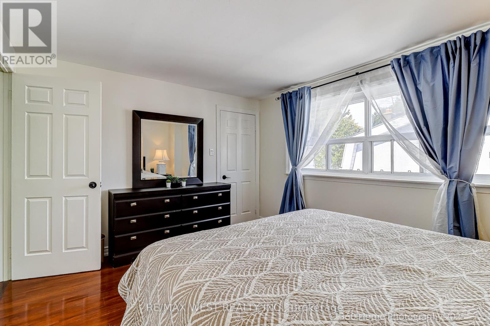 Photo 16 of 10 21 Trailridge Crescent, Toronto ON