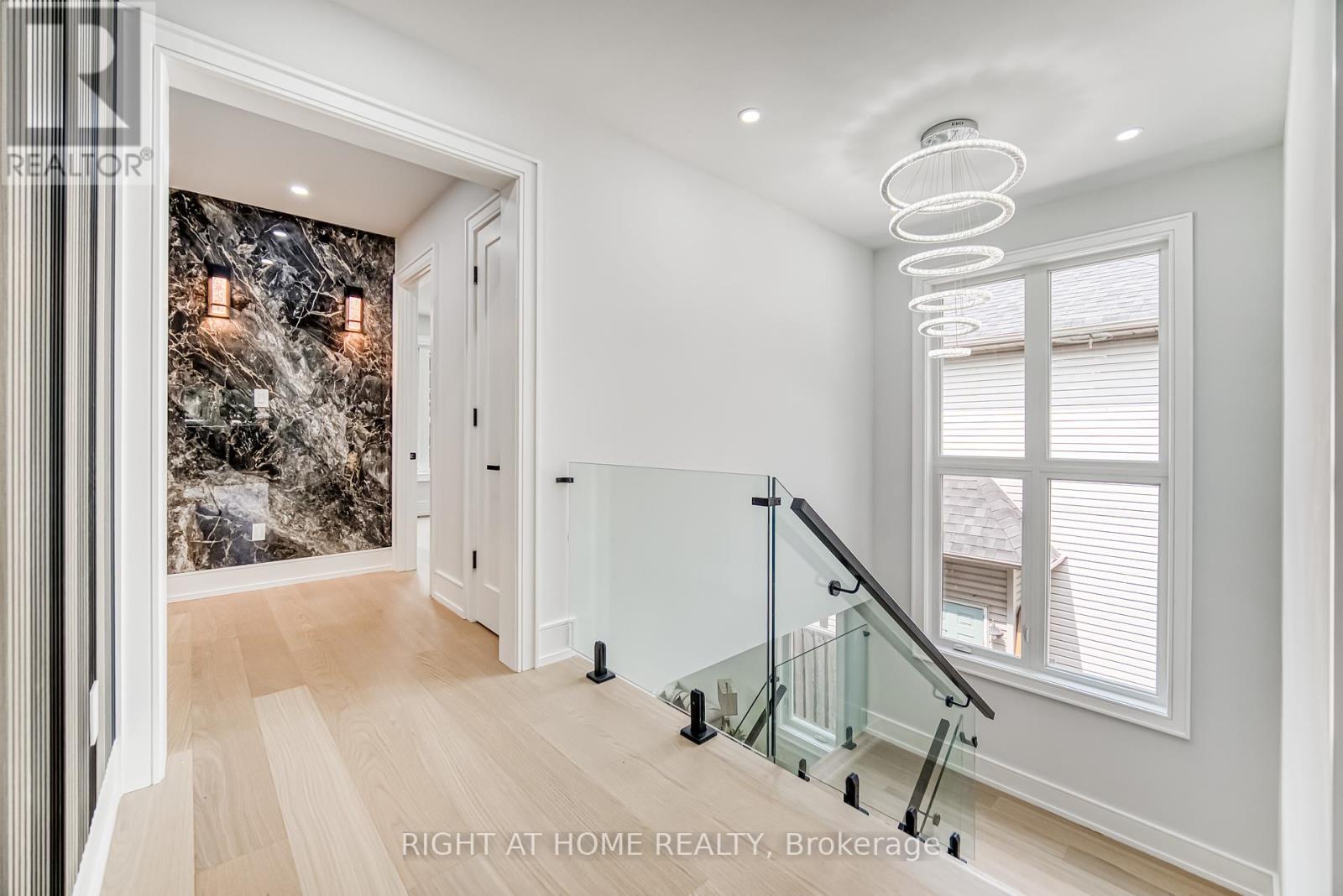 Photo 22 of 203 Scarboro Crescent, Toronto ON
