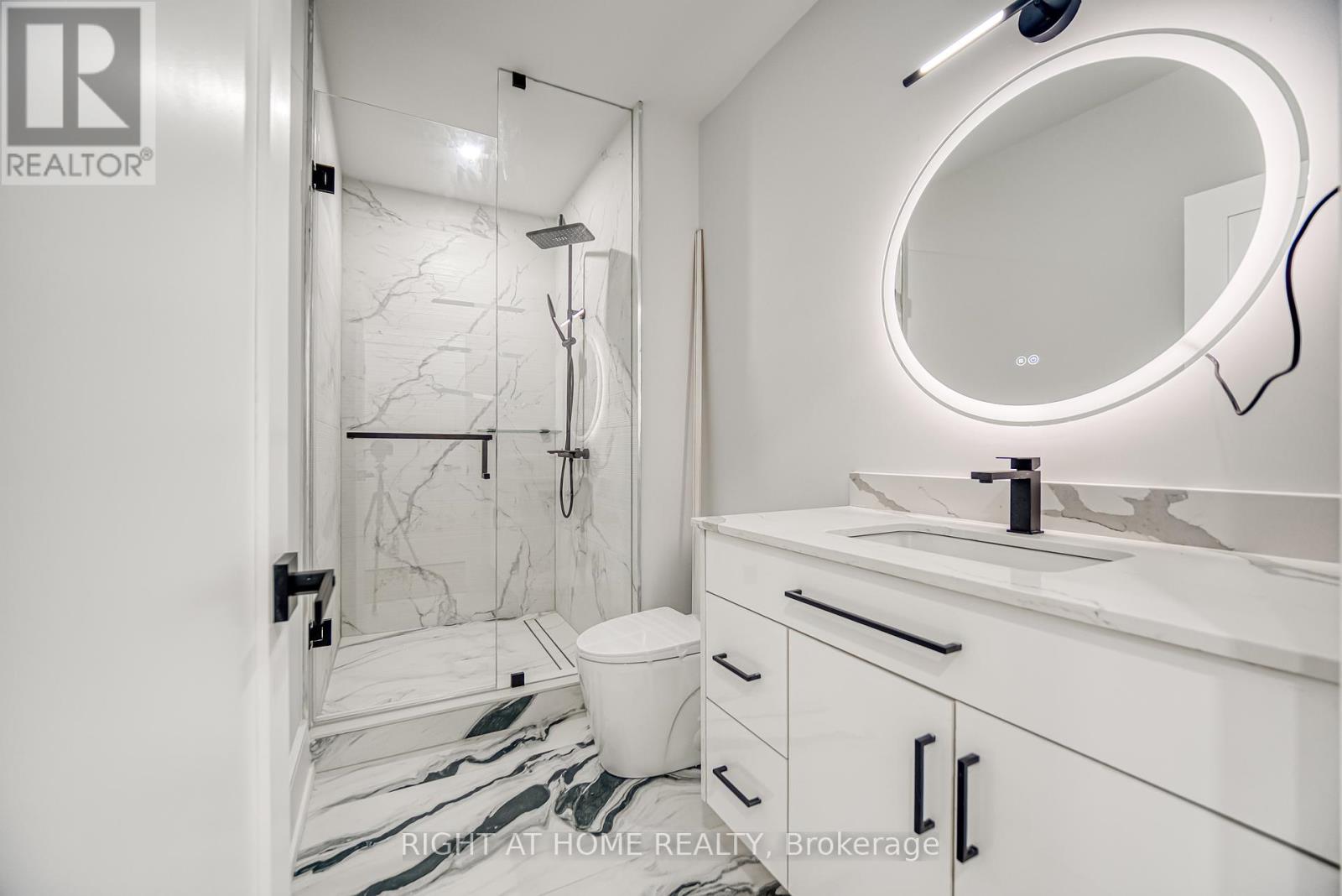 Photo 42 of 203 Scarboro Crescent, Toronto ON