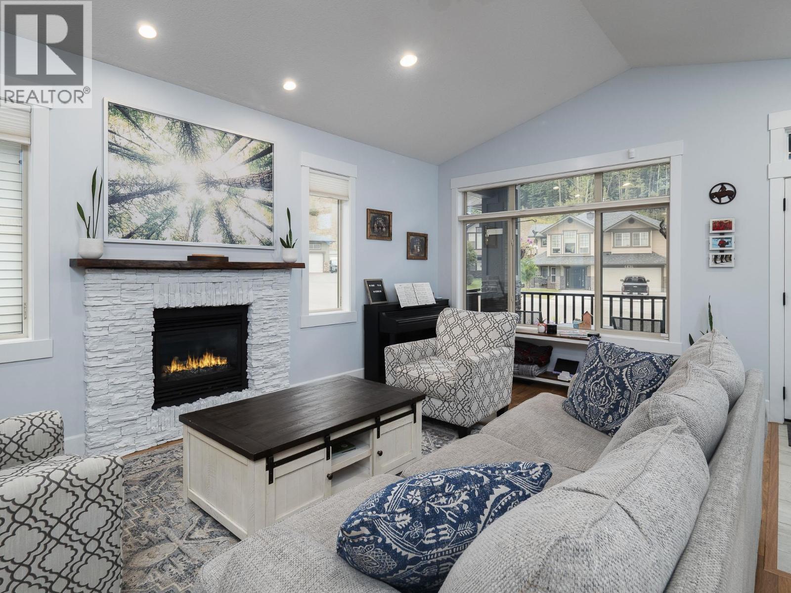 Photo 5 of 4631 Avtar Place, Prince George BC