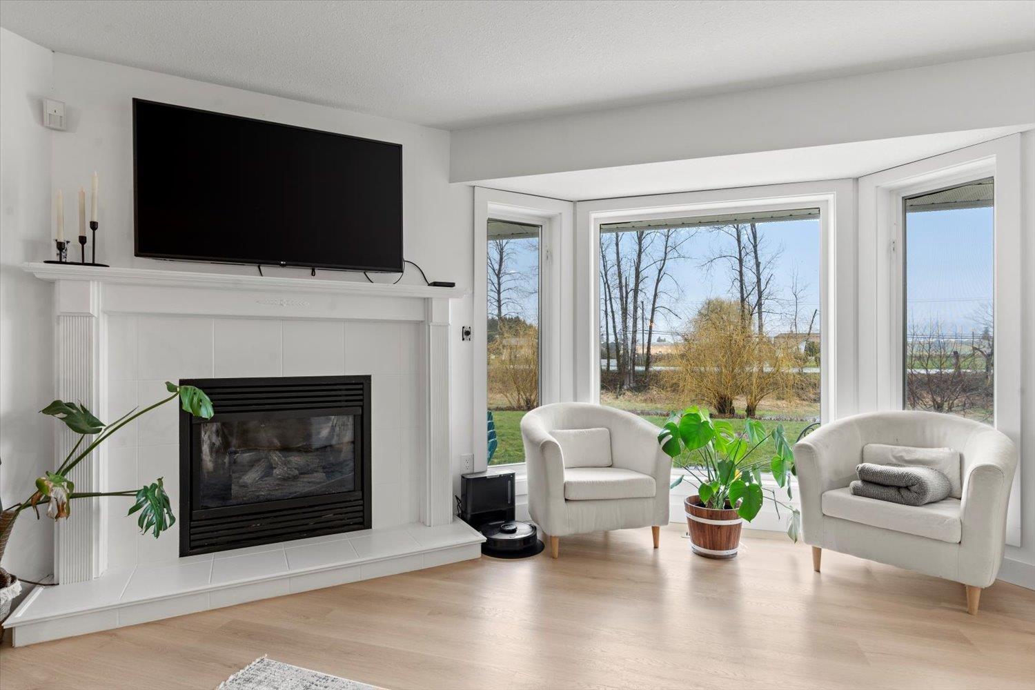 Photo 10 of 10125 Beaver Crescent Little Mountain, Chilliwack BC