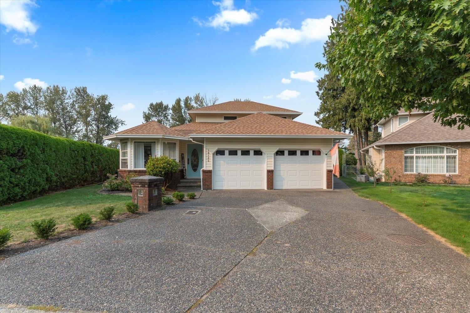 Photo 1 of 10125 Beaver Crescent Little Mountain, Chilliwack BC