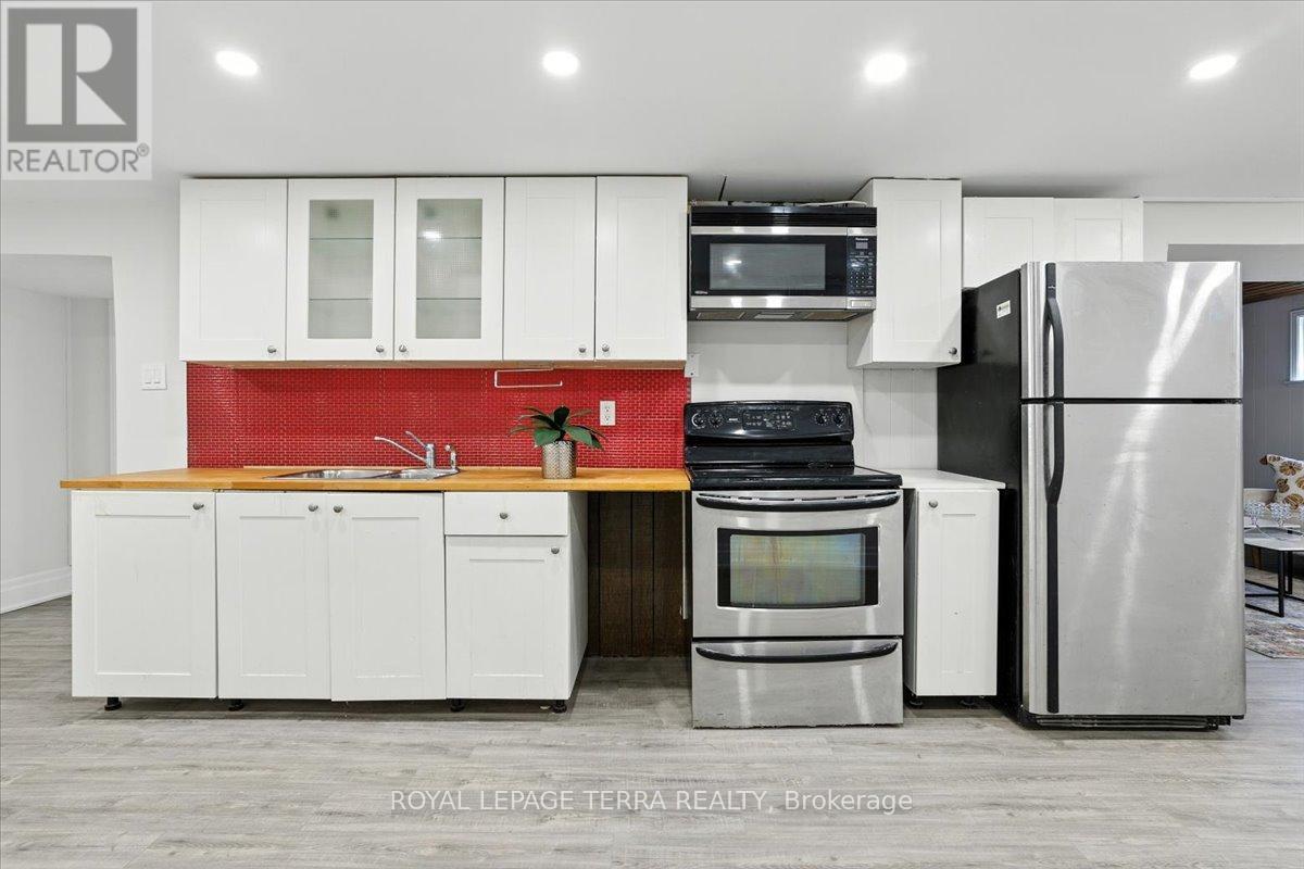 Photo 36 of 1382 Fundy Street, Oshawa ON