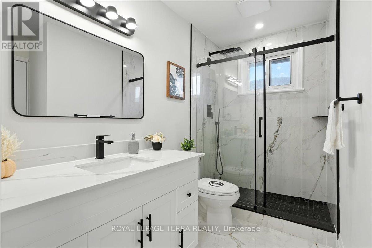 Photo 31 of 1382 Fundy Street, Oshawa ON