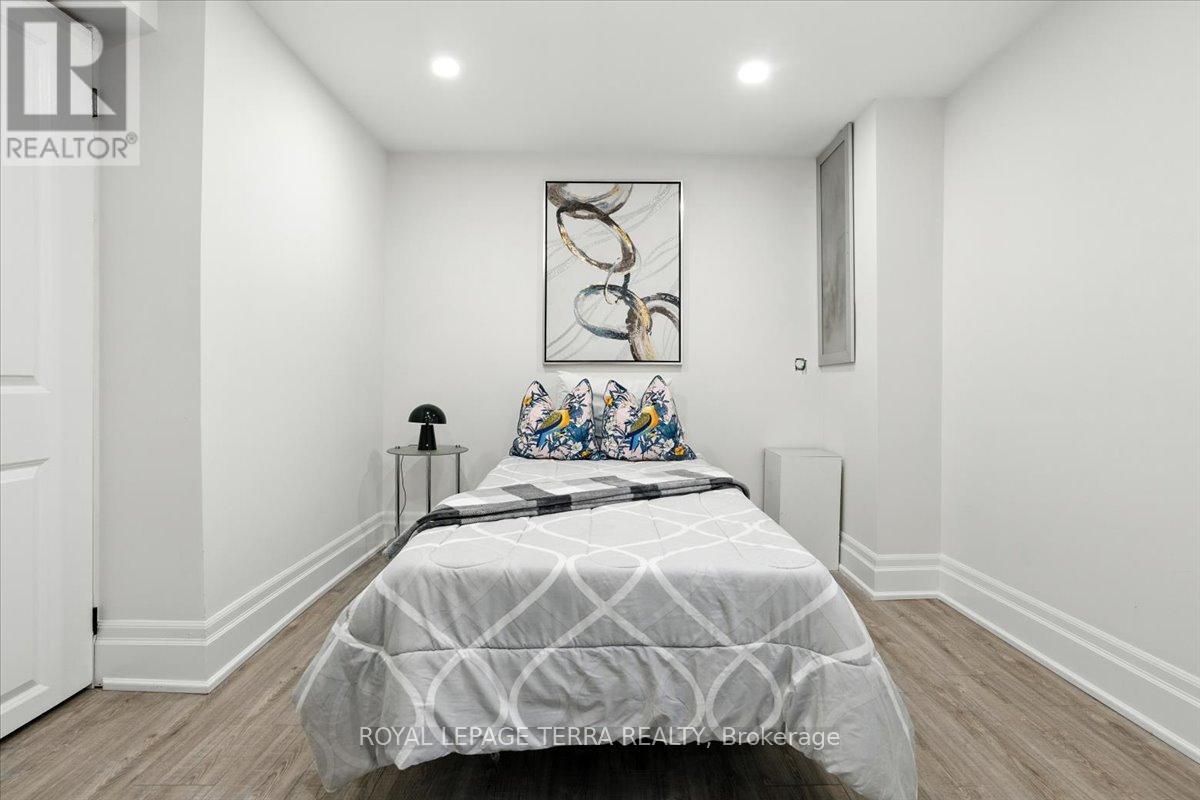 Photo 47 of 1382 Fundy Street, Oshawa ON