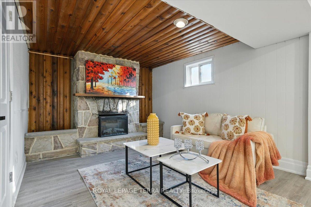 Photo 40 of 1382 Fundy Street, Oshawa ON