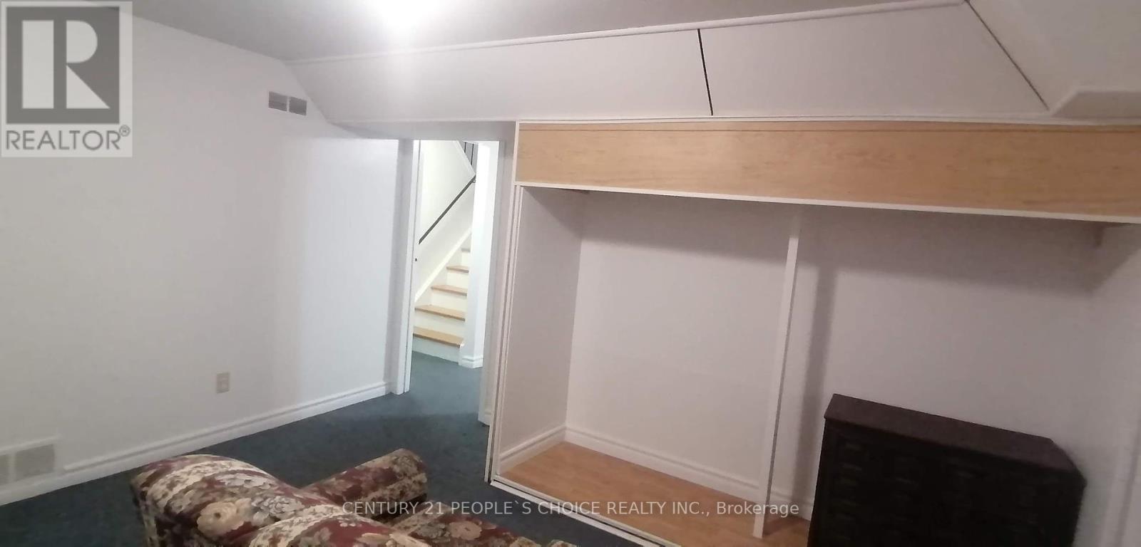 Photo 28 of 9 17 Gosford Boulevard, Toronto ON