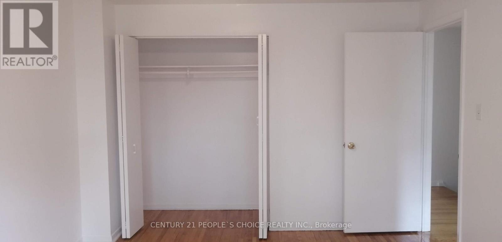 Photo 16 of 9 17 Gosford Boulevard, Toronto ON