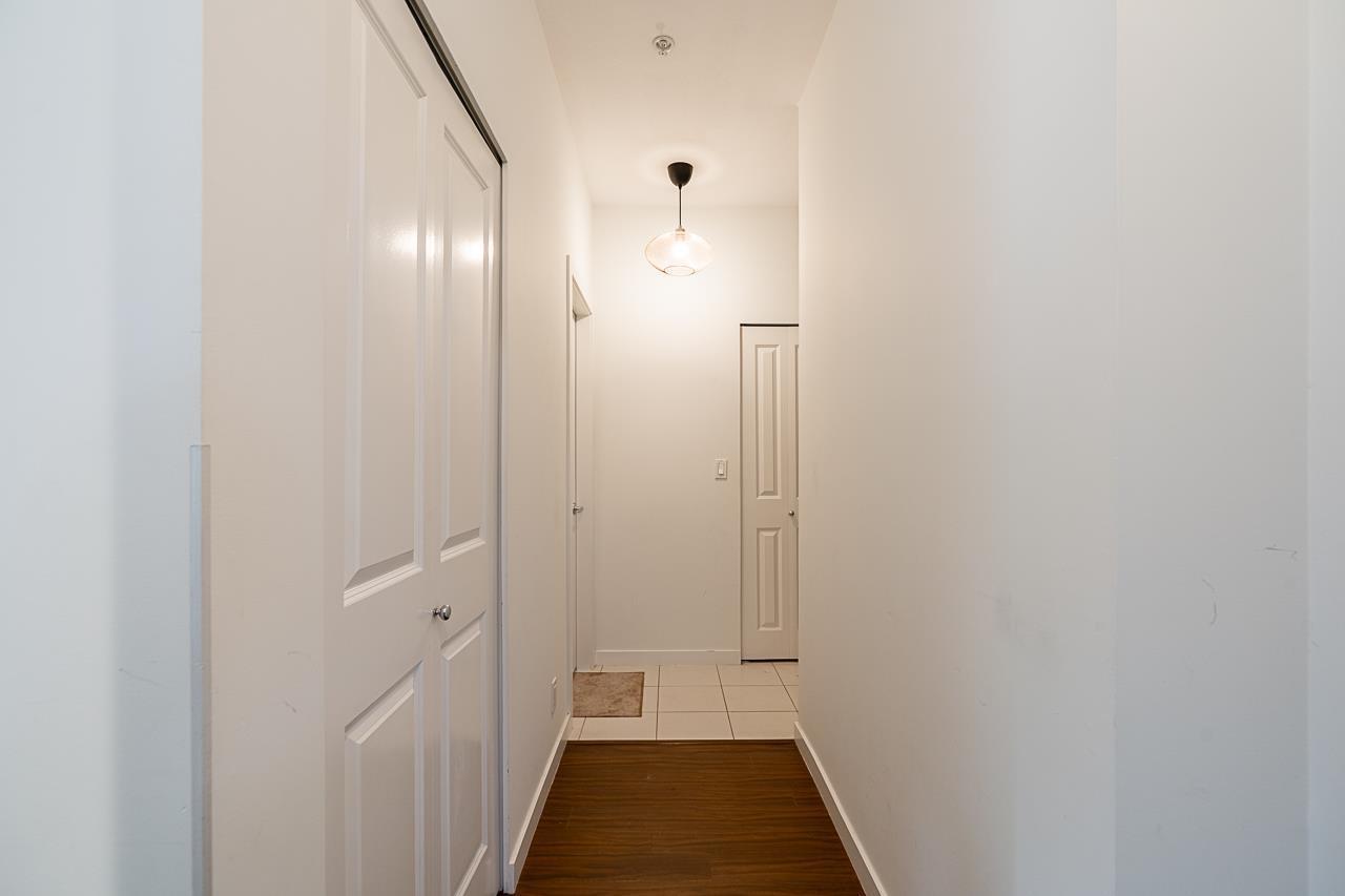 Photo 14 of 205 10455 University Drive, Surrey BC