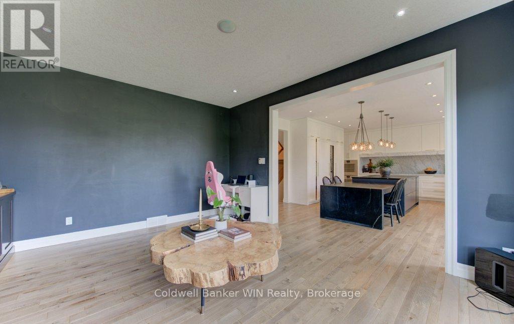 Photo 11 of 422 Rideau River Street, Waterloo ON