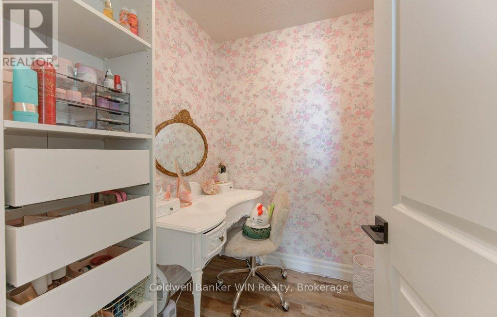 Photo 29 of 422 Rideau River Street, Waterloo ON