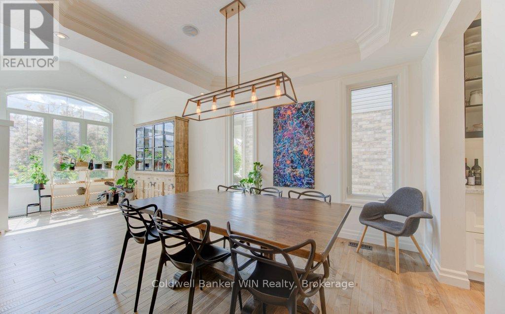 Photo 4 of 422 Rideau River Street, Waterloo ON