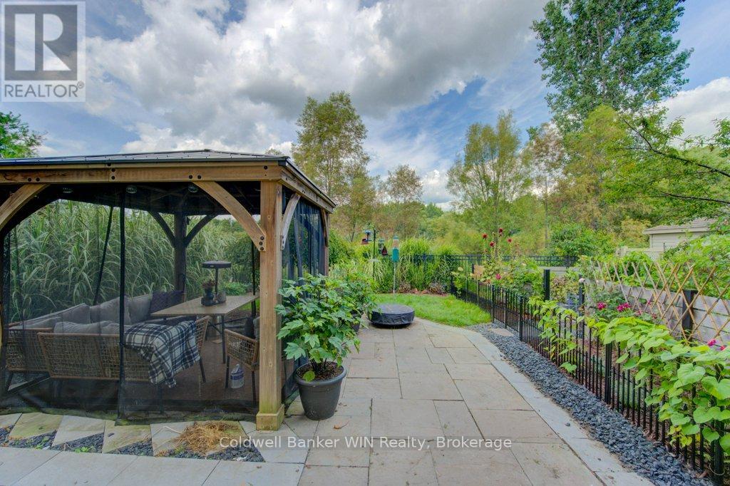 Photo 44 of 422 Rideau River Street, Waterloo ON