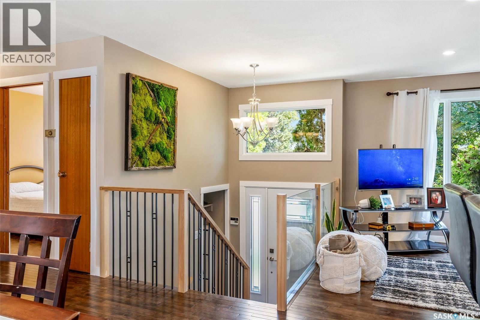 Photo 5 of 542 Redberry Road, Saskatoon SK