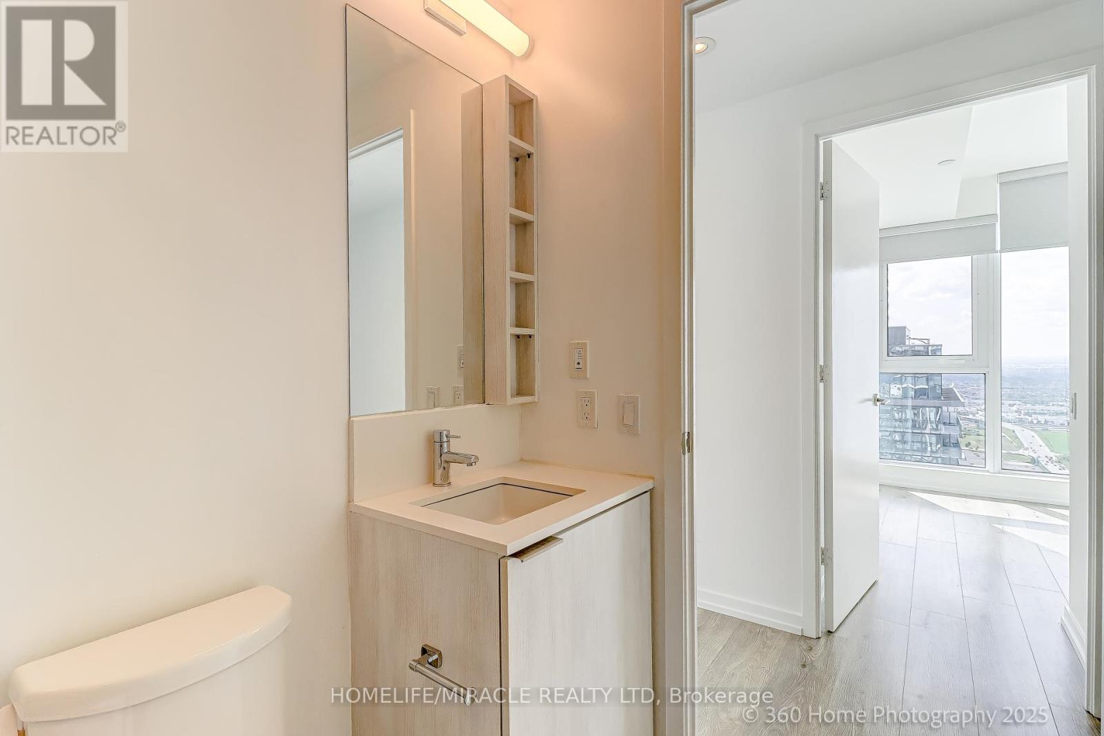 Photo 14 of 4202 7890 Jane Street, Vaughan ON