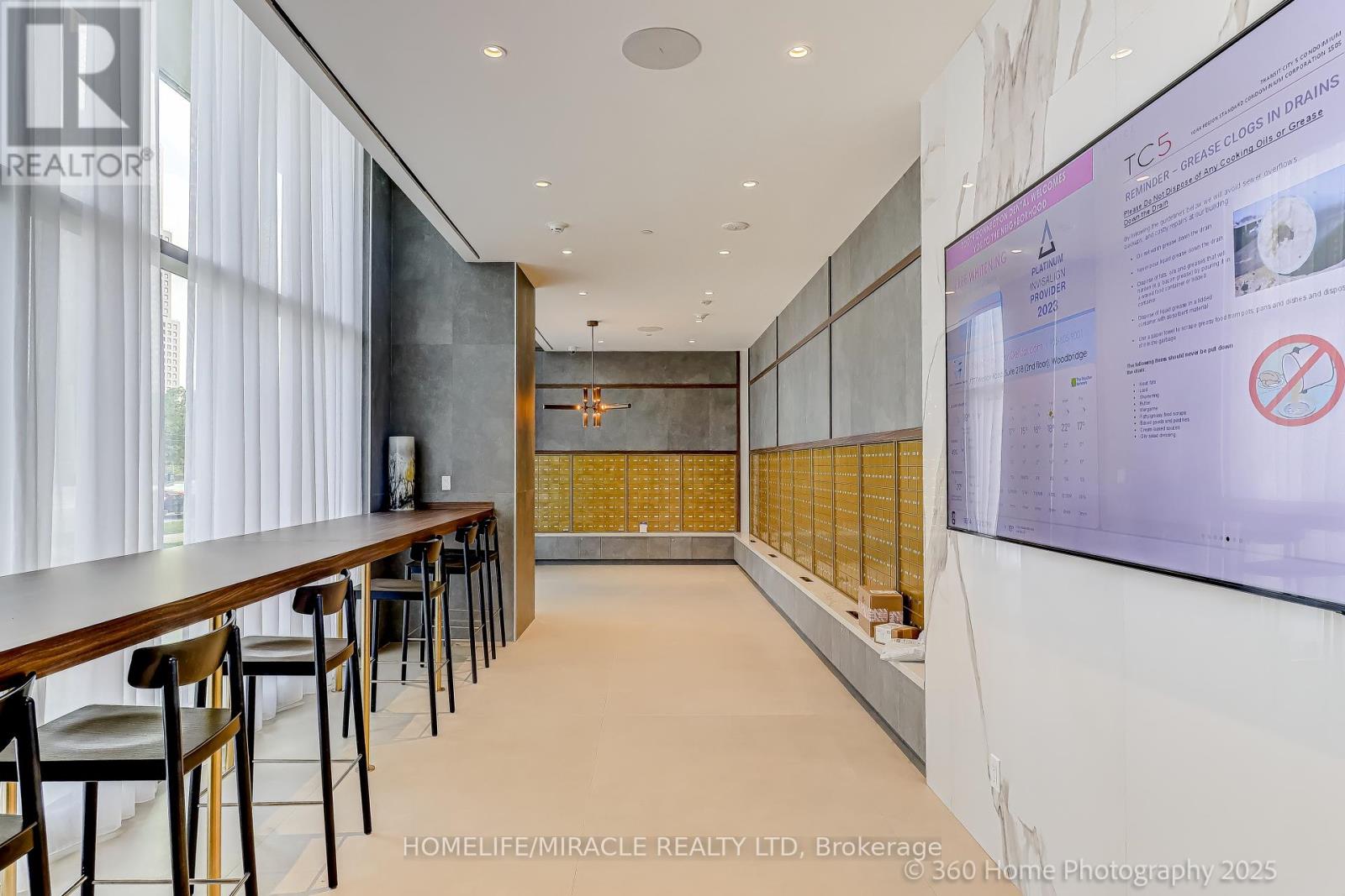 Photo 25 of 4202 7890 Jane Street, Vaughan ON
