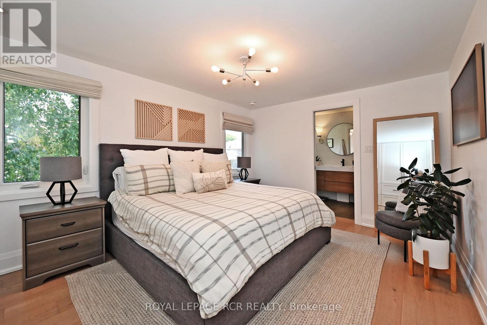 Photo 20 of 91 Spruce Street, Aurora ON