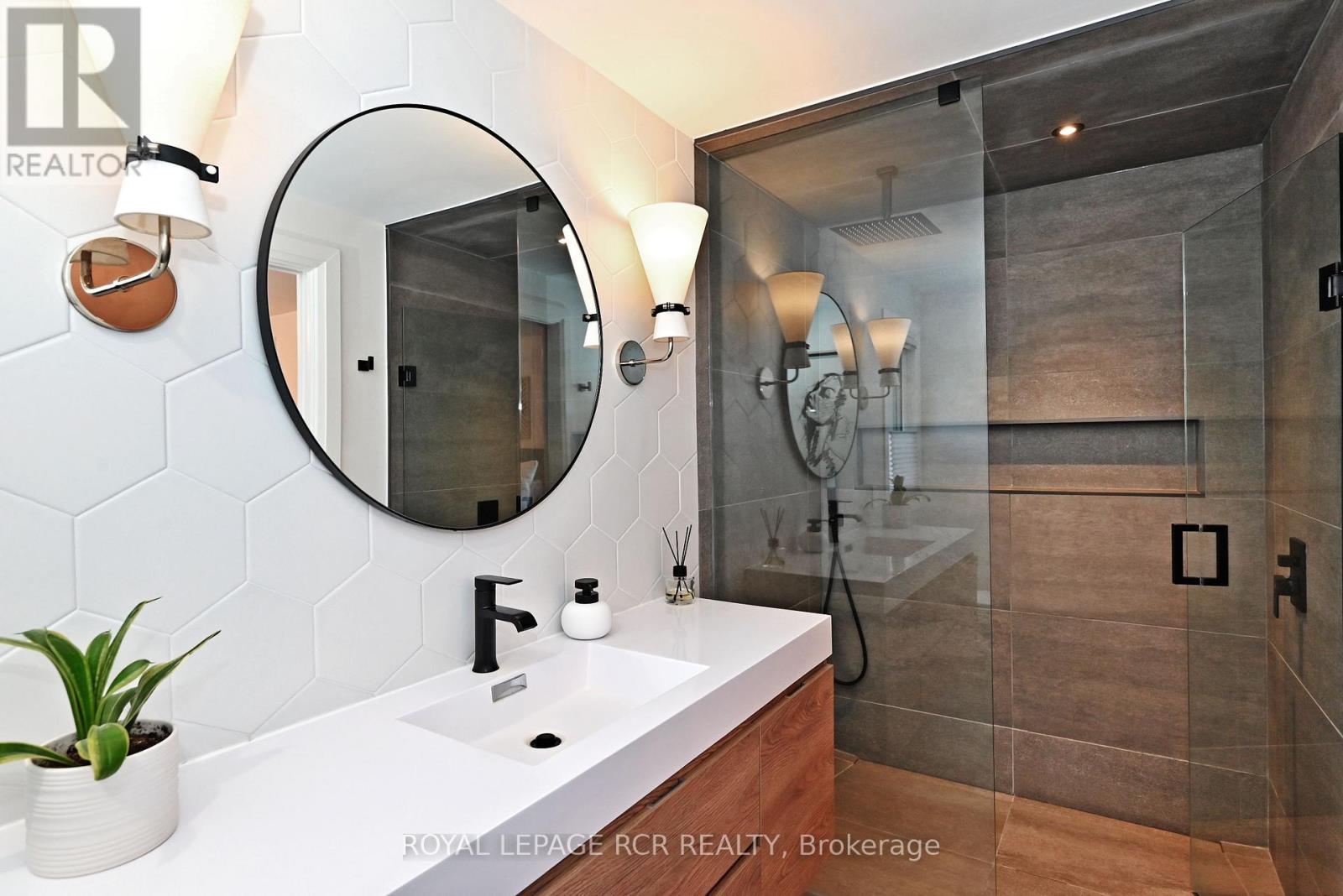 Photo 26 of 91 Spruce Street, Aurora ON