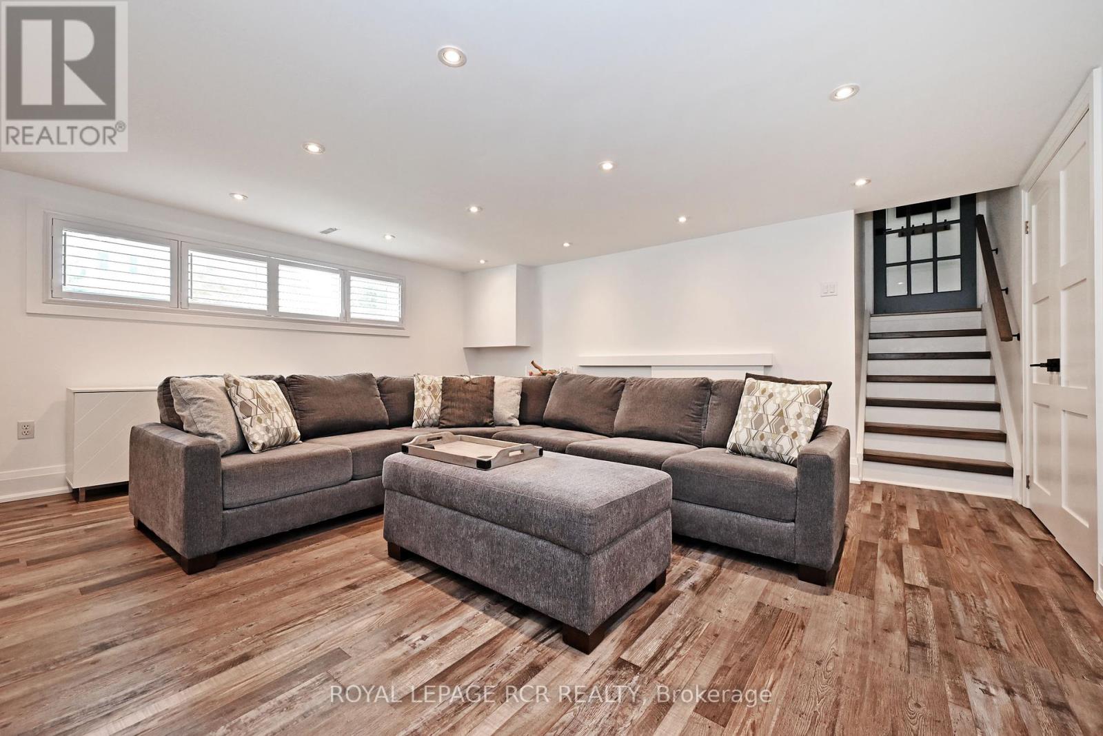 Photo 36 of 91 Spruce Street, Aurora ON