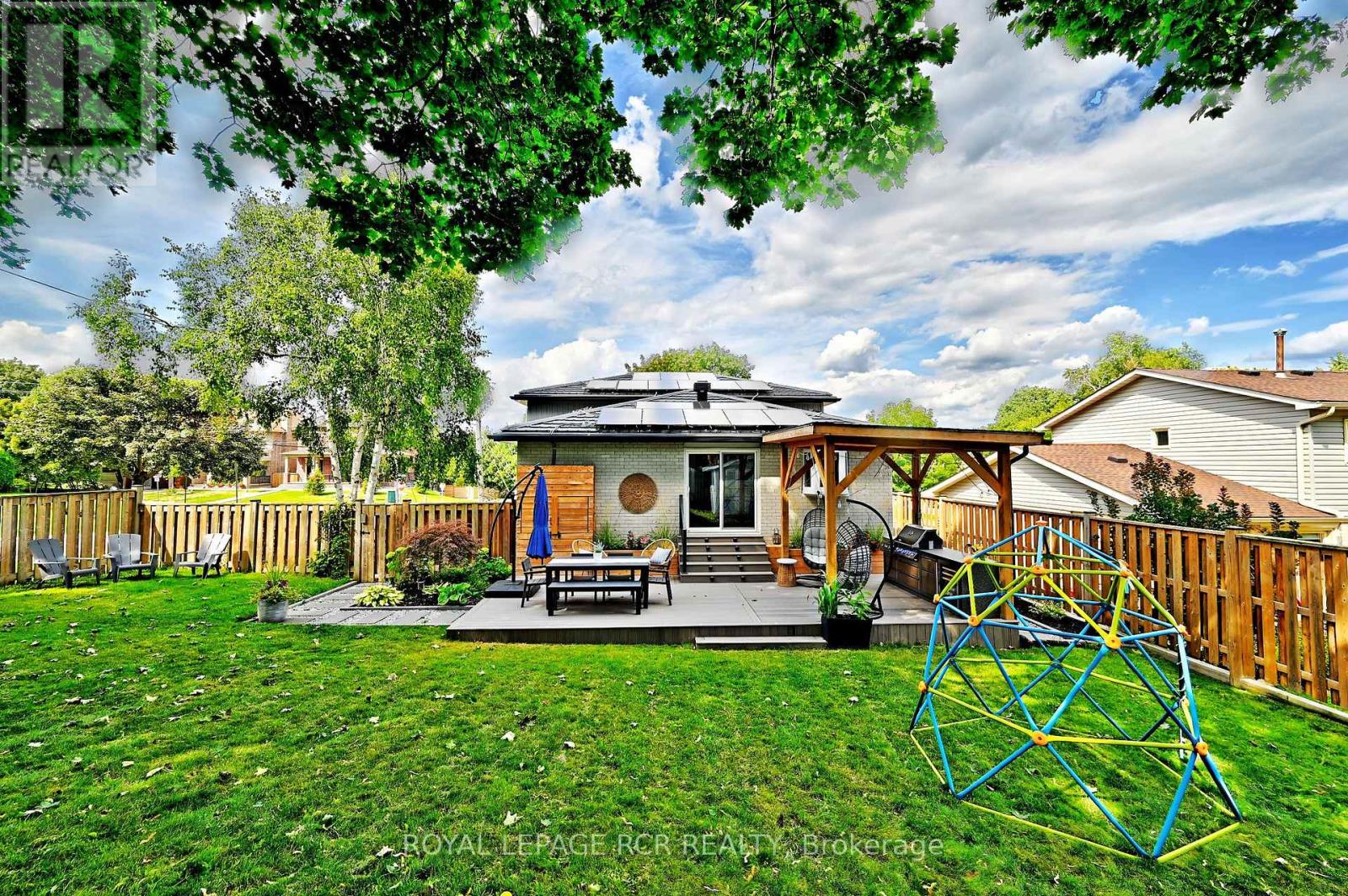 Photo 42 of 91 Spruce Street, Aurora ON