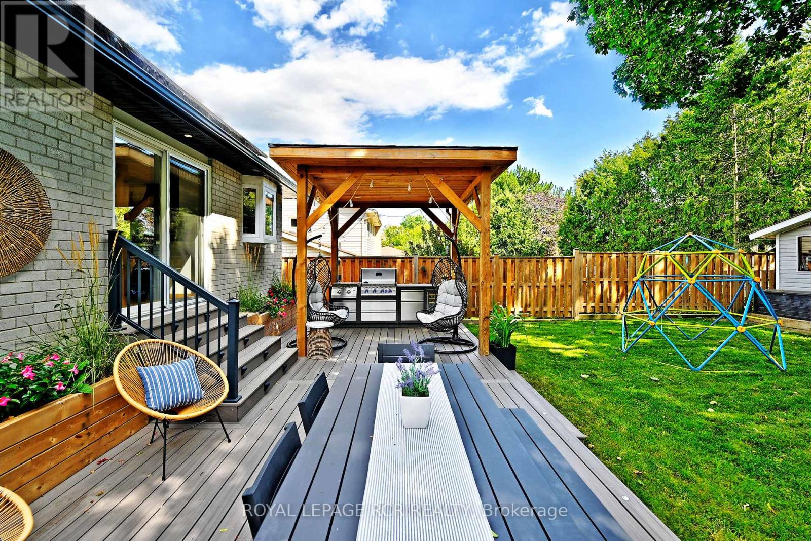 Photo 48 of 91 Spruce Street, Aurora ON