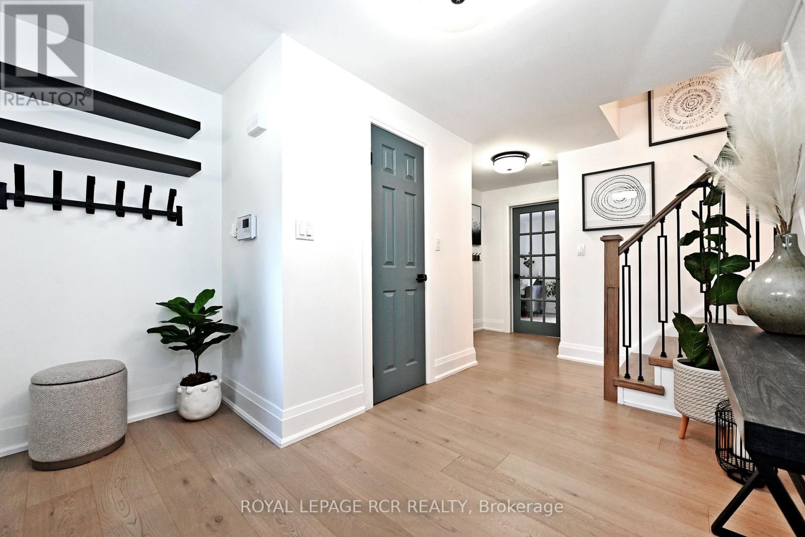 Photo 6 of 91 Spruce Street, Aurora ON