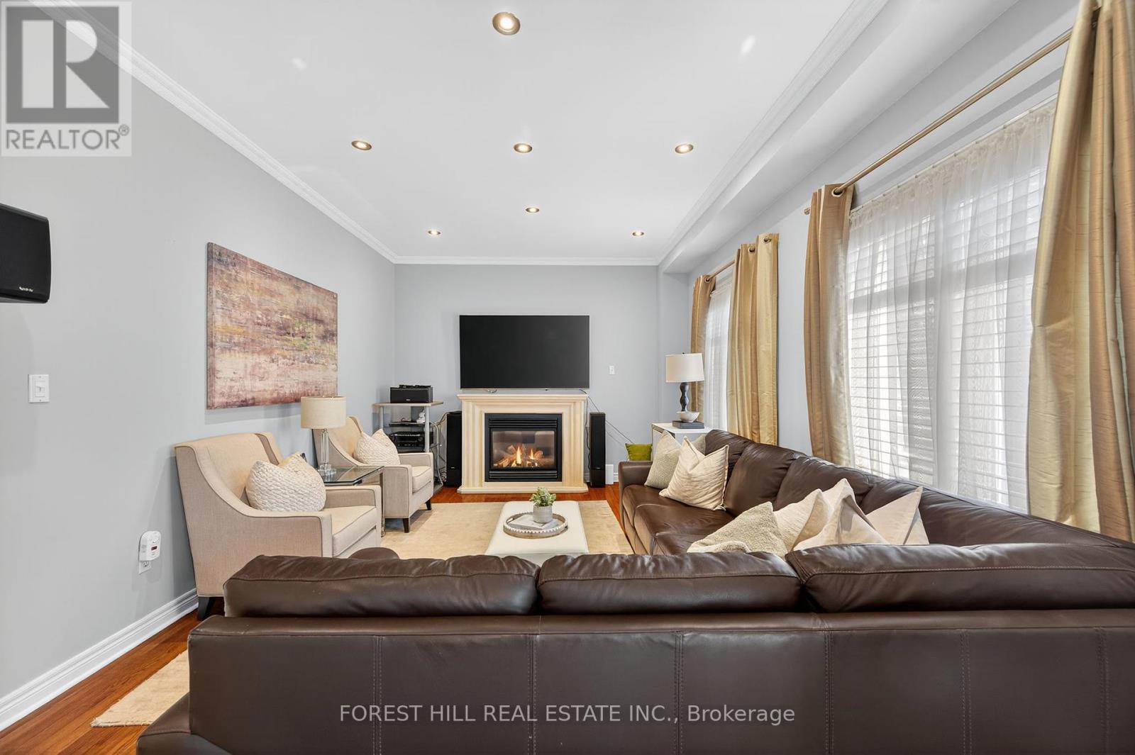 Photo 19 of 271 Autumn Hill Boulevard, Vaughan ON