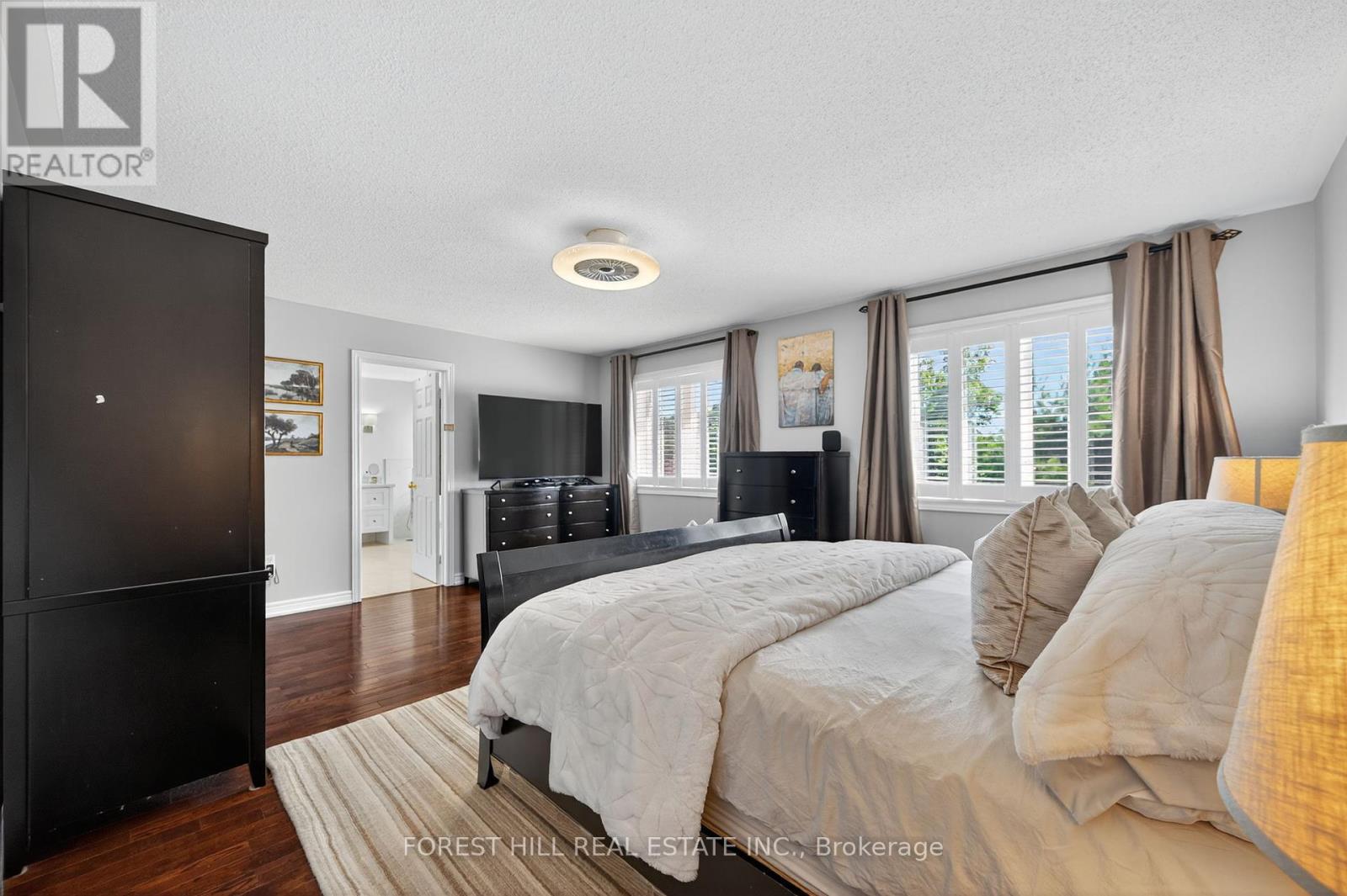 Photo 24 of 271 Autumn Hill Boulevard, Vaughan ON