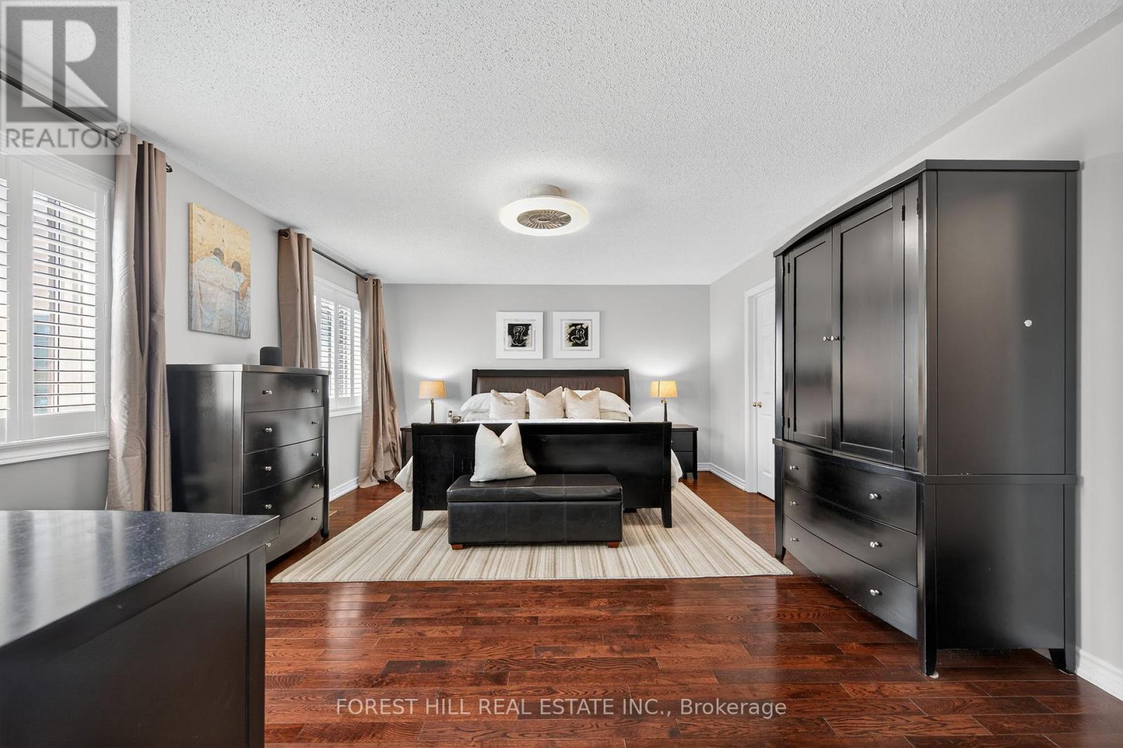 Photo 25 of 271 Autumn Hill Boulevard, Vaughan ON