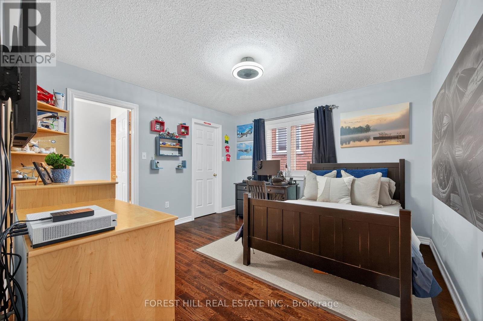 Photo 31 of 271 Autumn Hill Boulevard, Vaughan ON