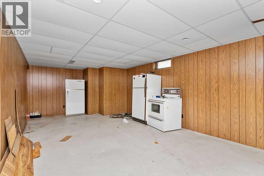Photo 29 of 1212 Lake Sylvan Drive Se, Calgary AB