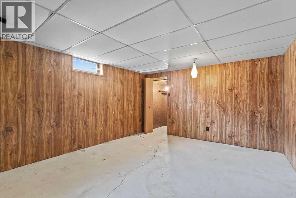 Photo 24 of 1212 Lake Sylvan Drive Se, Calgary AB