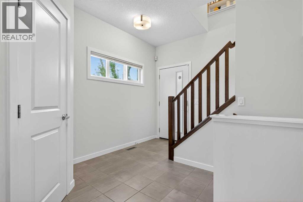 Photo 2 of 41 Walgrove Green Se, Calgary AB