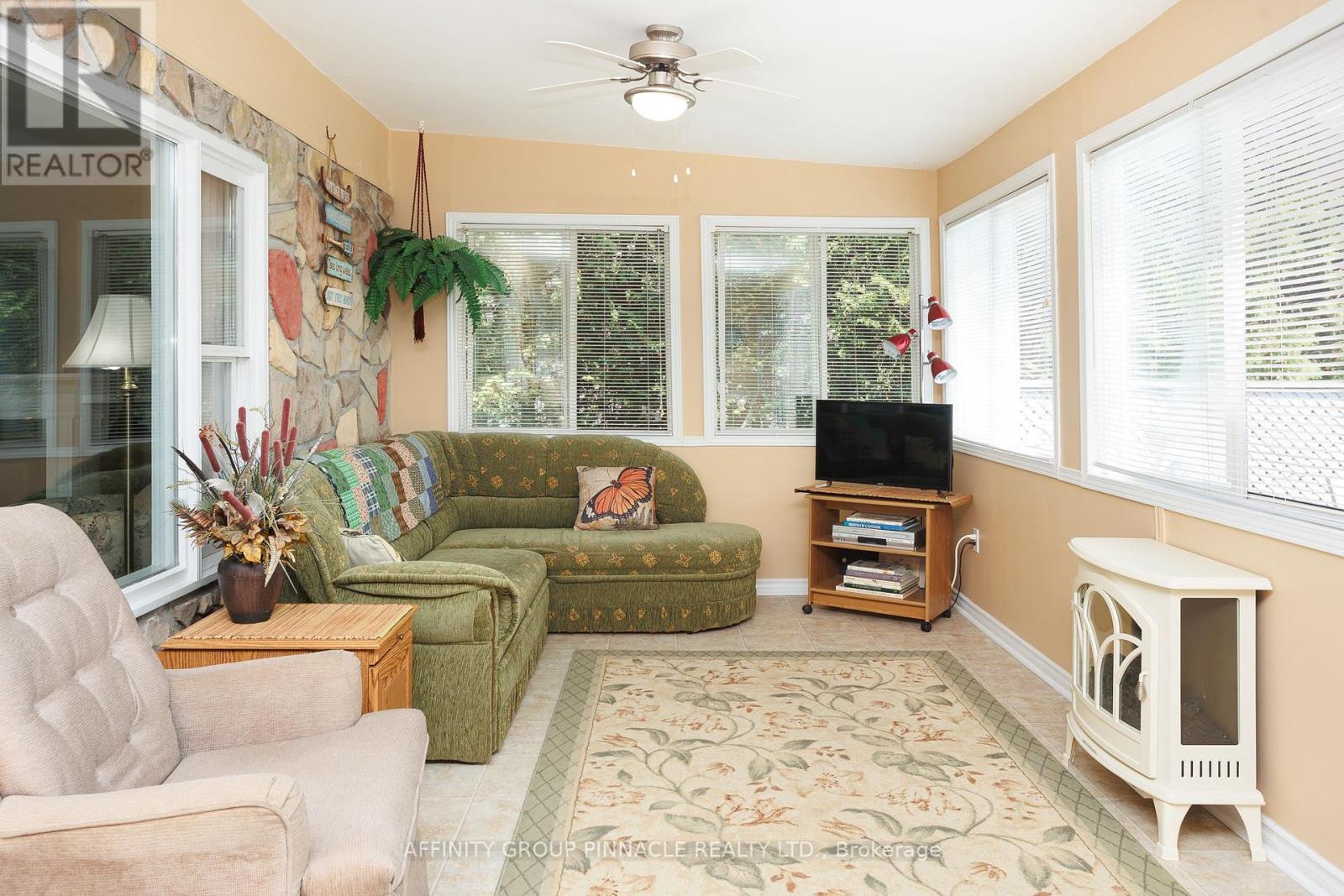 Photo 41 of 11 Lakeview Crescent, Kawartha Lakes ON