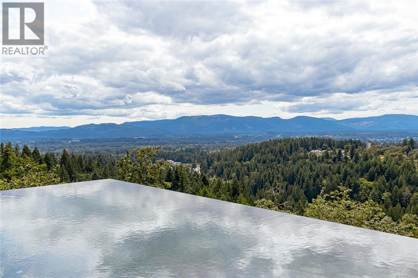 Photo 2 of 1 6222 Lower Chippewa Rd, Duncan BC