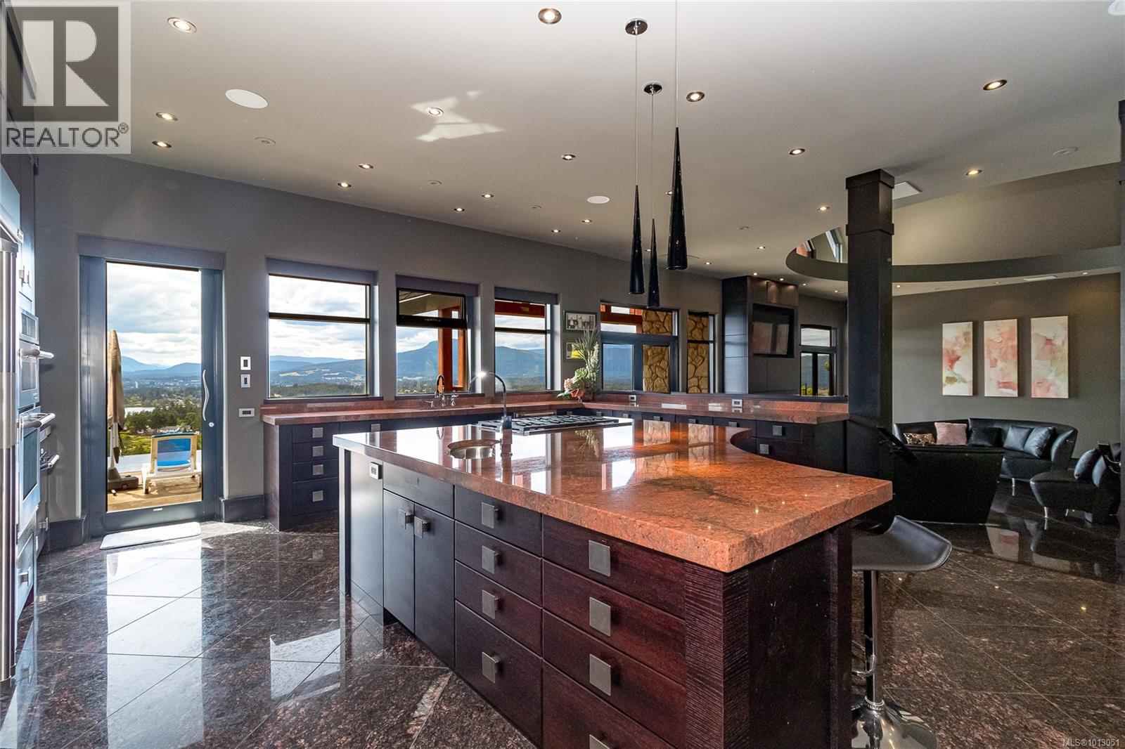 Photo 21 of 1 6222 Lower Chippewa Rd, Duncan BC