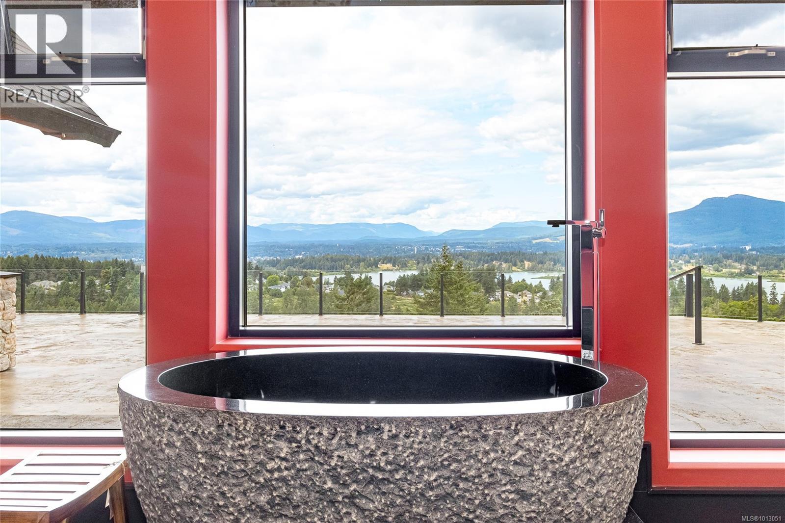 Photo 28 of 1 6222 Lower Chippewa Rd, Duncan BC