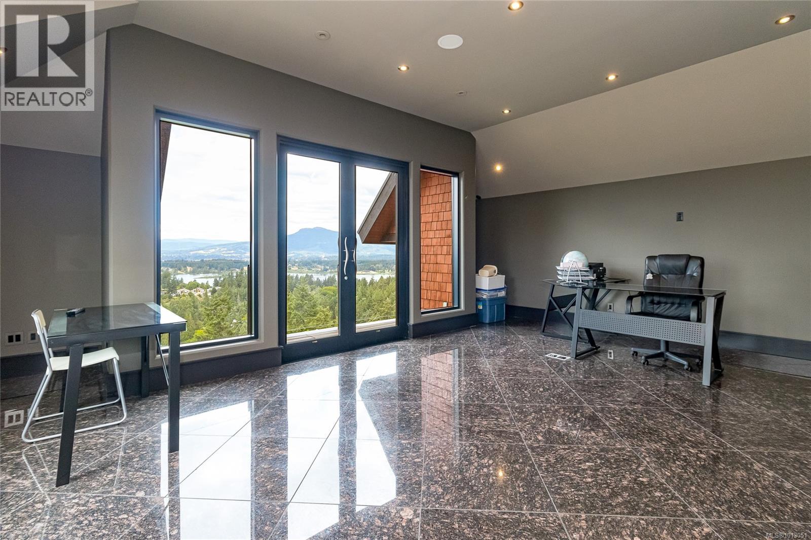 Photo 34 of 1 6222 Lower Chippewa Rd, Duncan BC