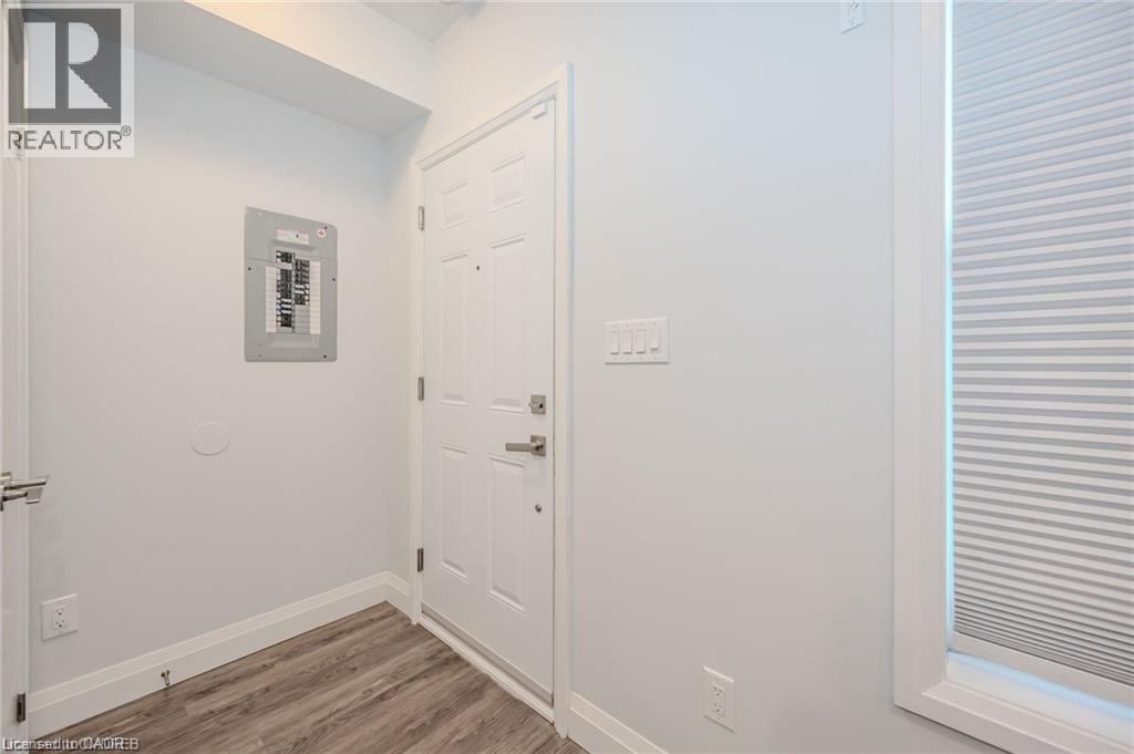 Photo 4 of 74 Cathcart Street Unit 2, Hamilton ON