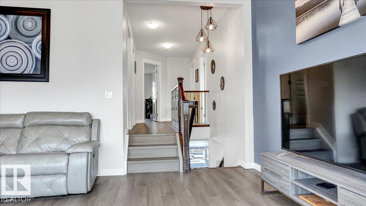 Photo 19 of 4058 Crowsnest Cr, Sherwood Park AB