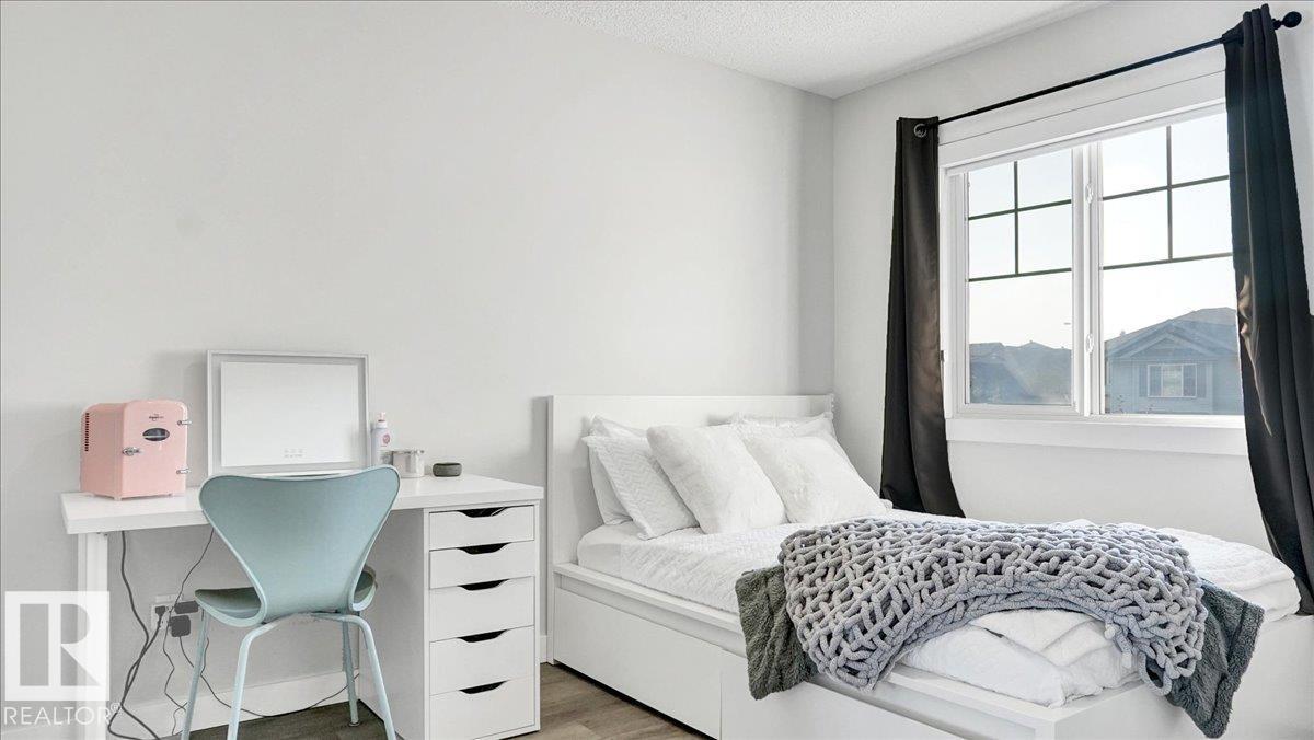 Photo 30 of 4058 Crowsnest Cr, Sherwood Park AB