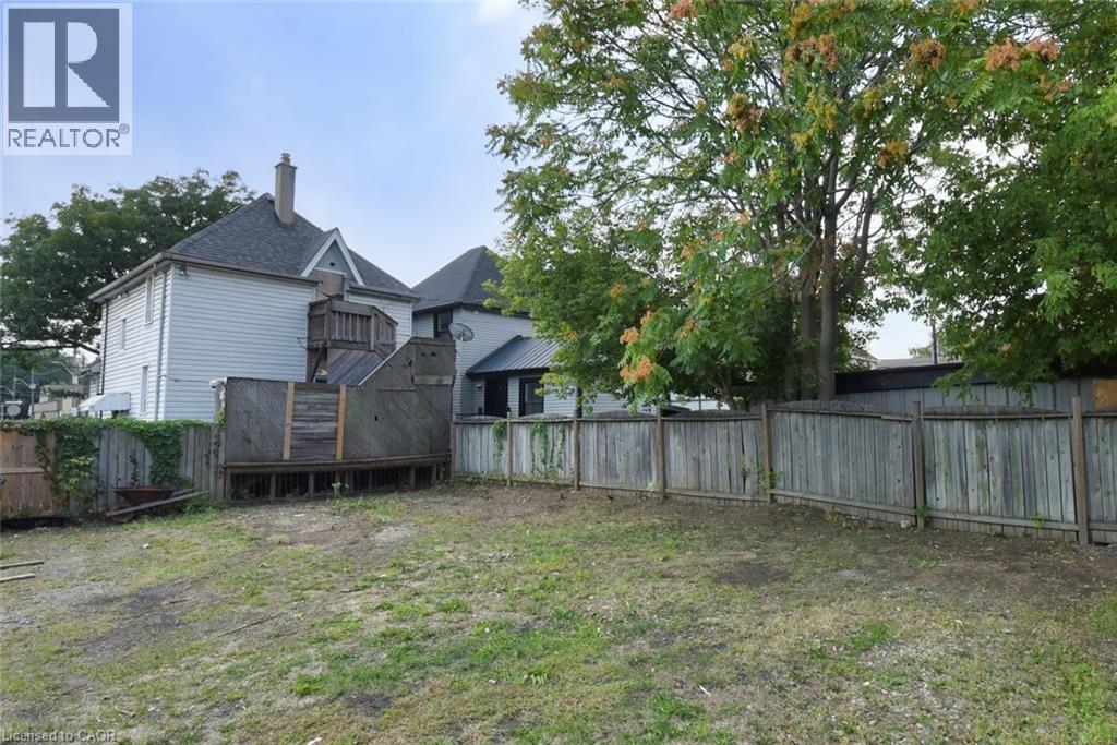 Photo 18 of 427 Cannon Street E, Hamilton ON