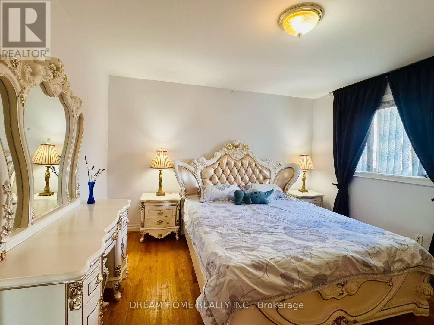Photo 2 of 135 Calvington Drive, Toronto ON