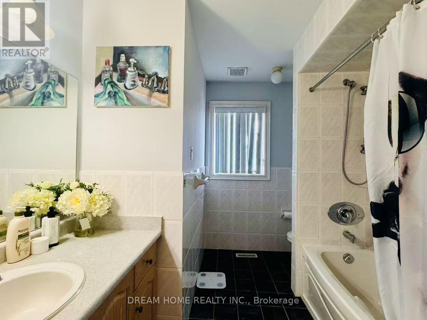 Photo 6 of 135 Calvington Drive, Toronto ON