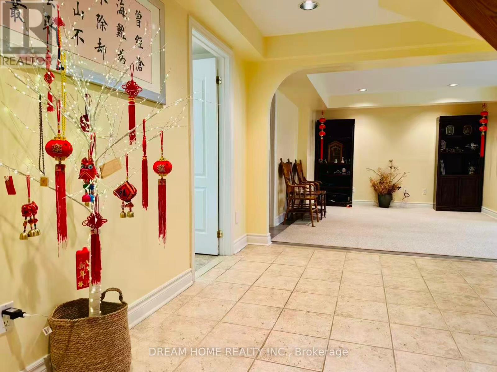 Photo 7 of 135 Calvington Drive, Toronto ON