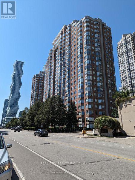 Photo 1 of 2008 325 Webb Drive, Mississauga ON