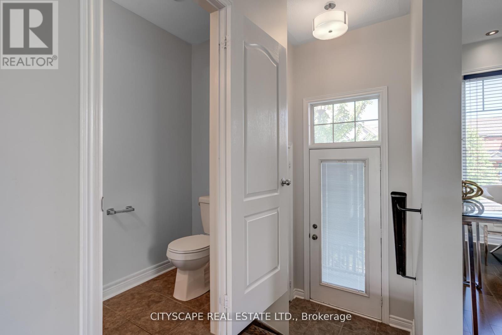 Photo 15 of 1 3380 Thomas Street, Mississauga ON
