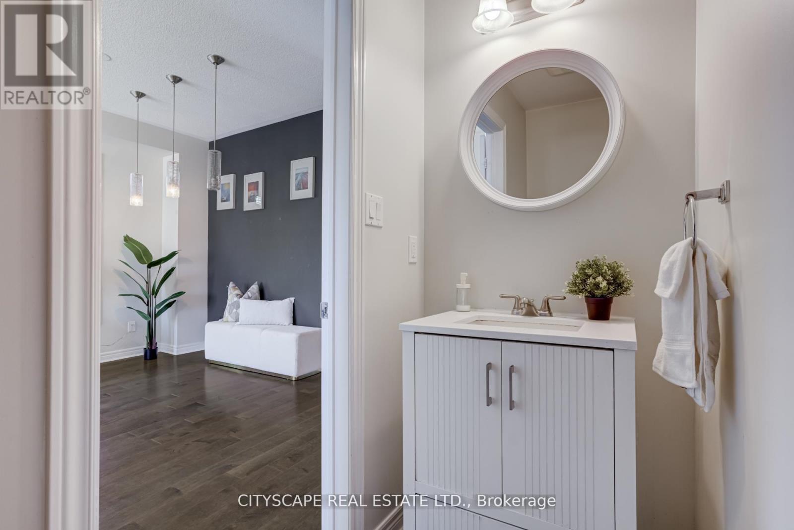 Photo 16 of 1 3380 Thomas Street, Mississauga ON